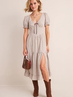 Francesca's Collections Cream and Beige Plaid Midi Dress